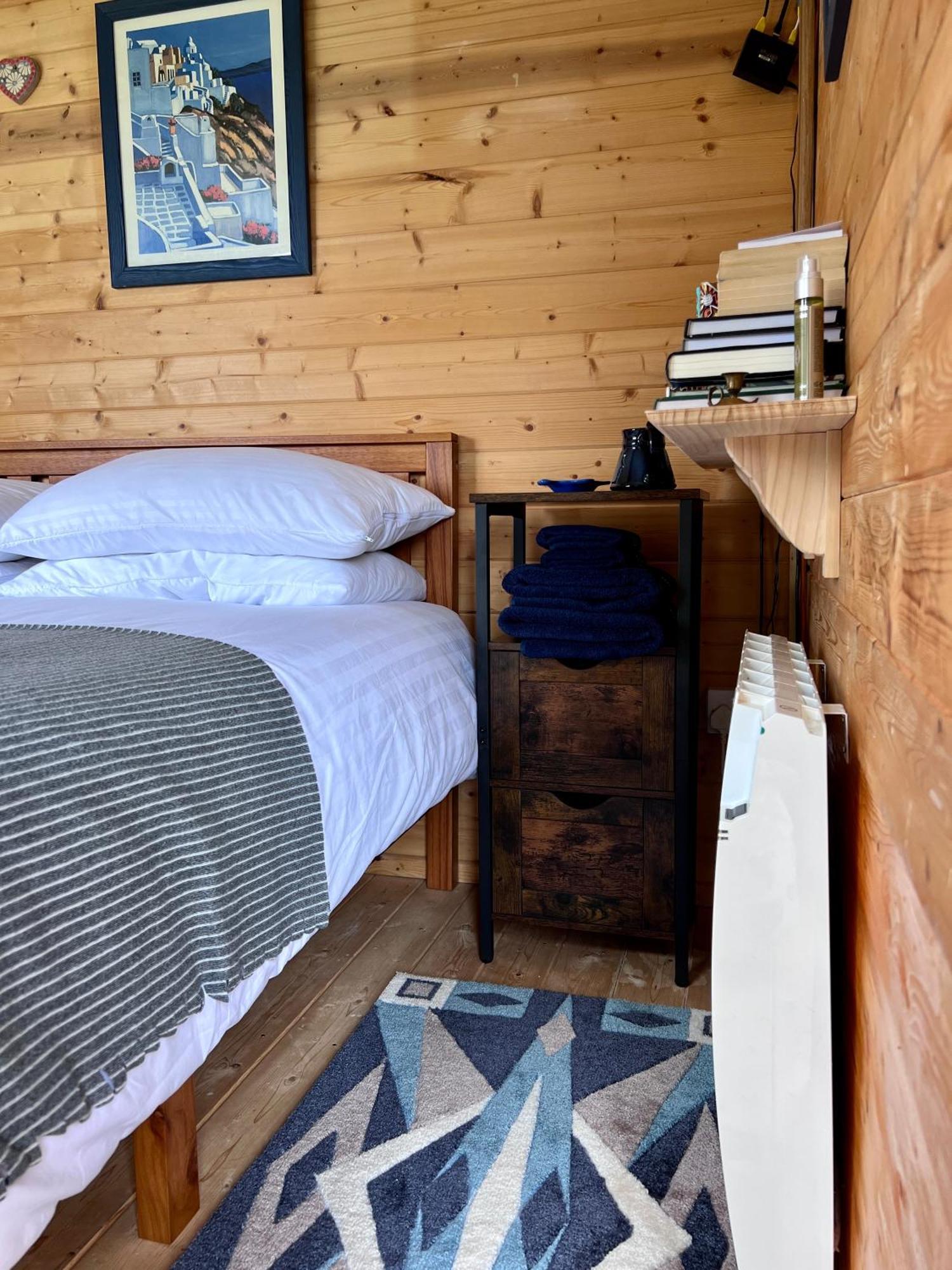 The Cabin Bradford-On-Avon Luaran gambar