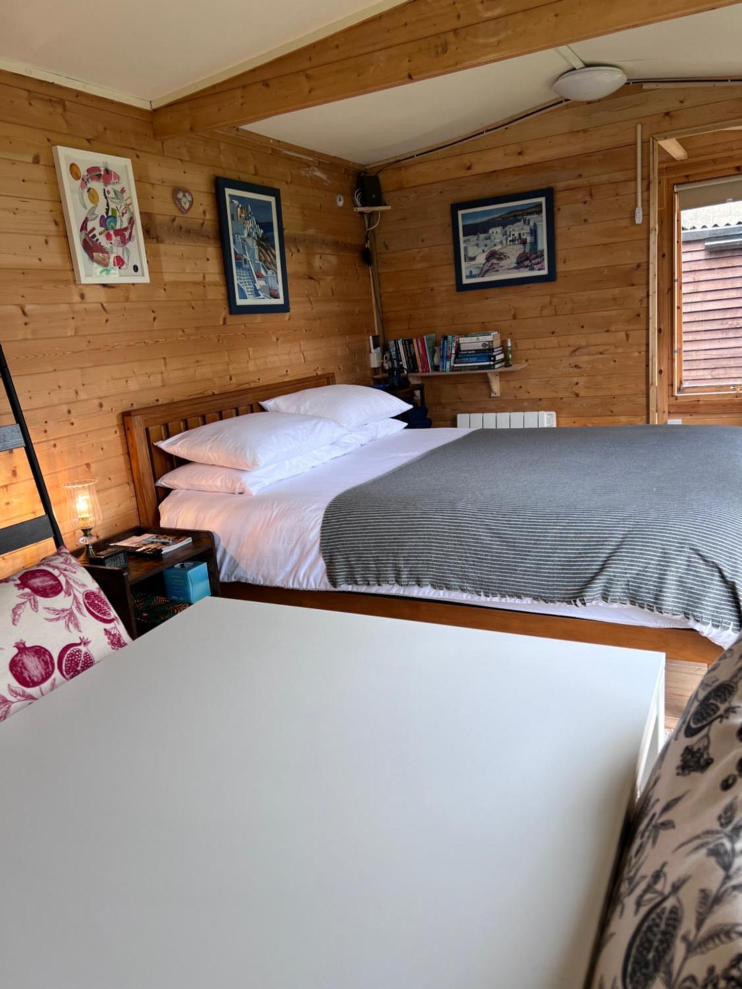 The Cabin Bradford-On-Avon Bilik gambar