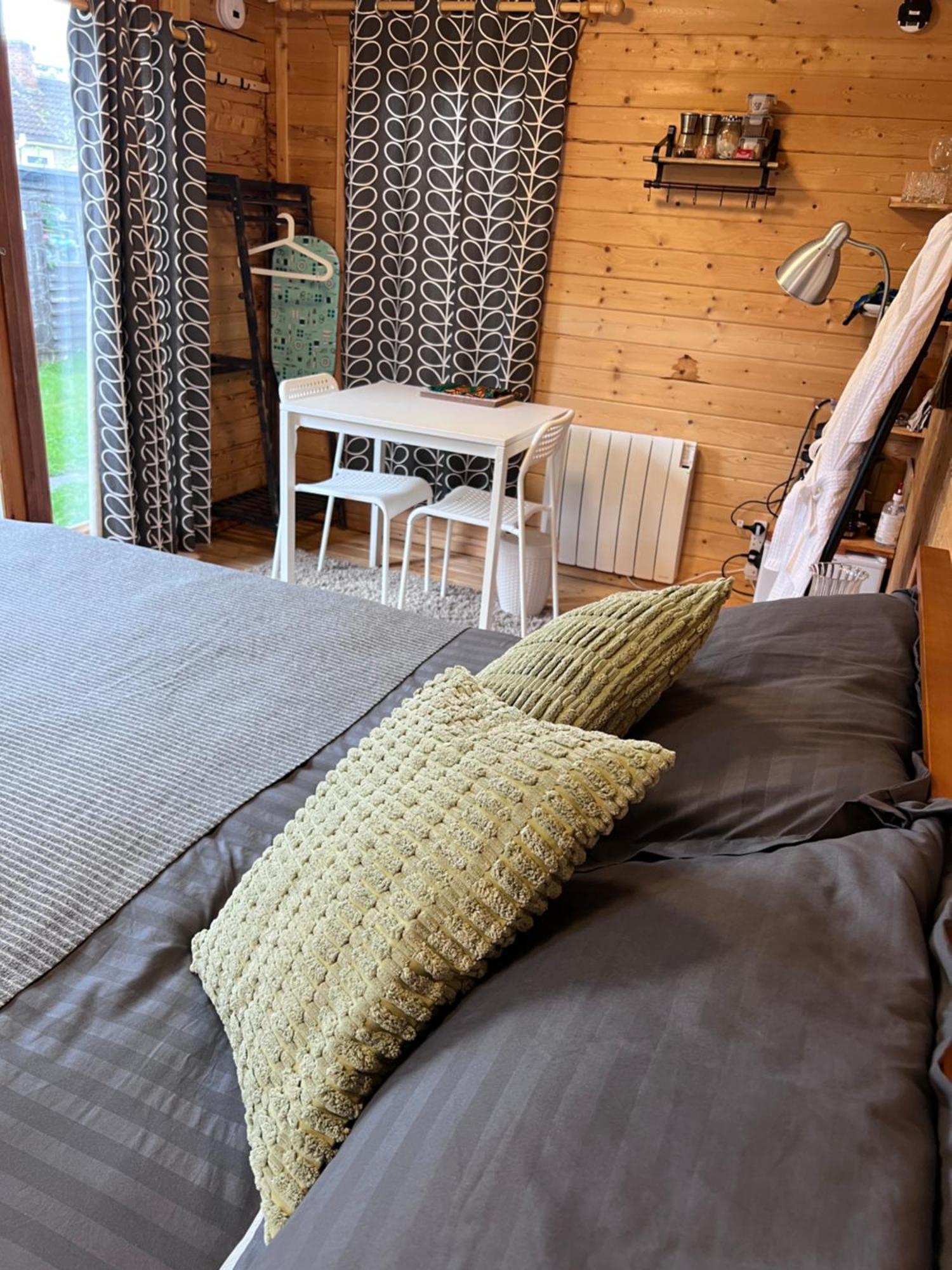 The Cabin Bradford-On-Avon Luaran gambar